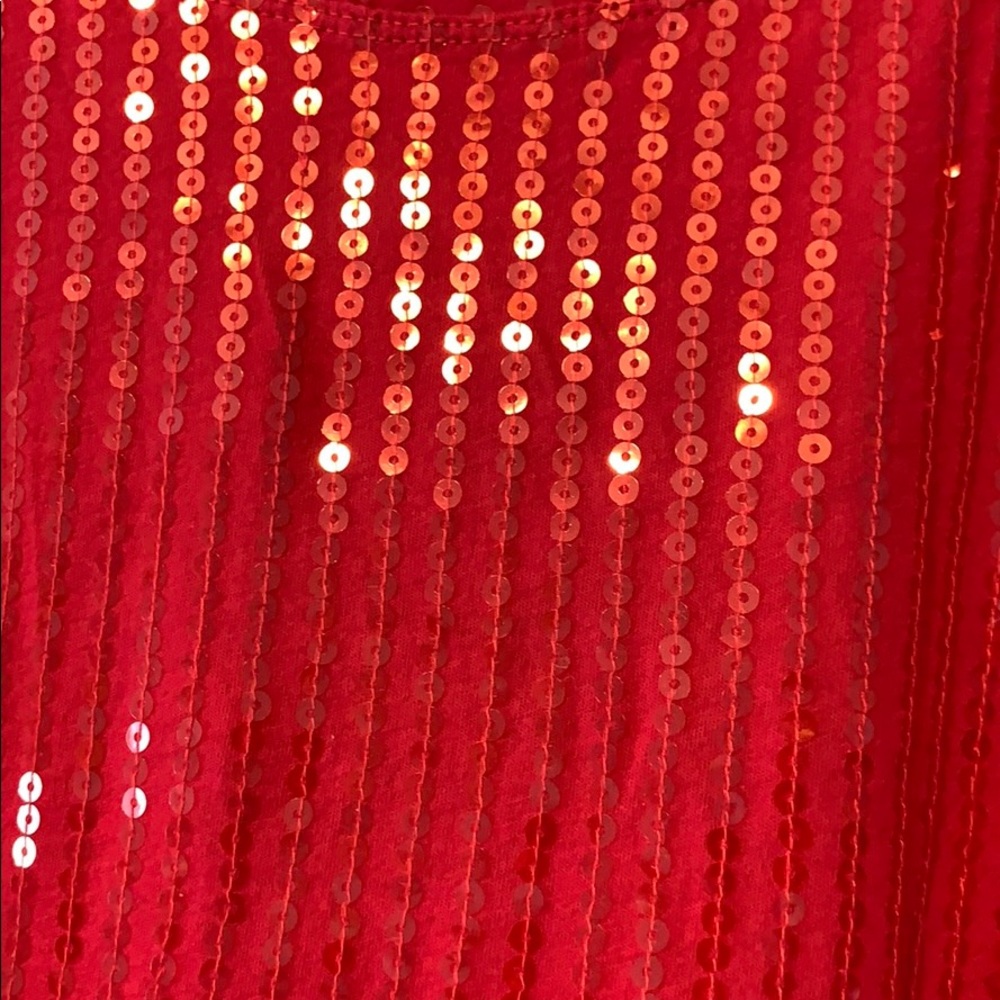 Red Top - Picture 7 of 7